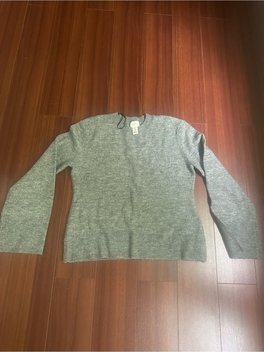 H&M Women's Light Grey Crewneck Sweater